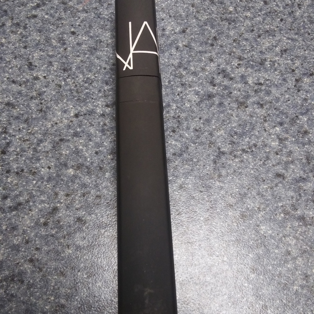 Bnwob NARS 'get dirty'